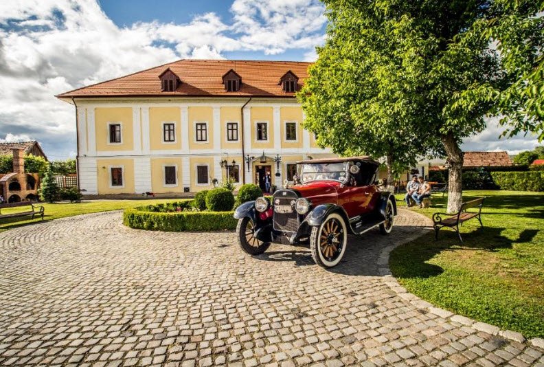 Castel Haller, Csákigorbó, Romania, Romania